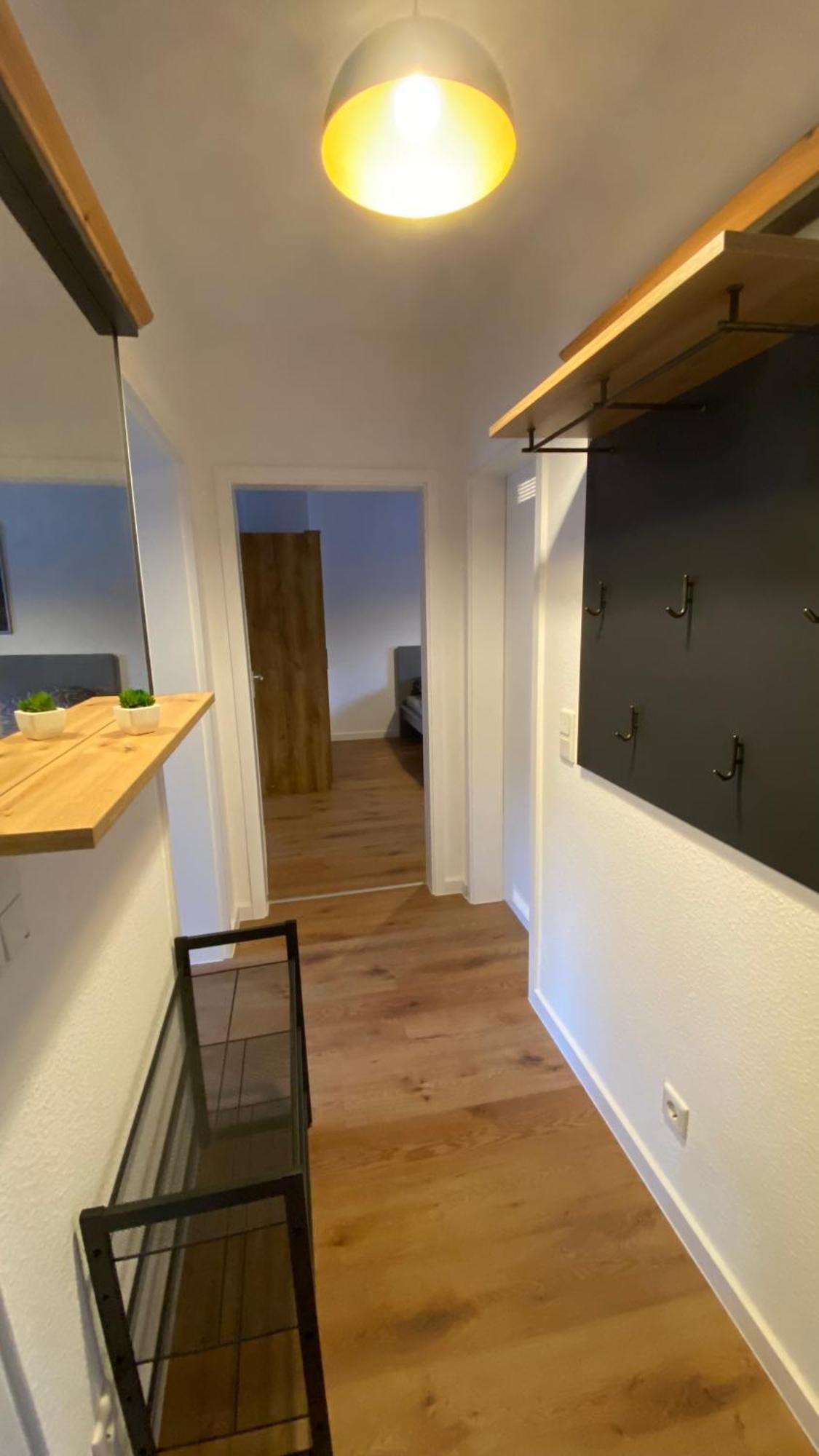 Charlie , Solingen Mitte, Ferien/Messe Wohnung Fuer Bis Zu 5 Personen Exterior photo